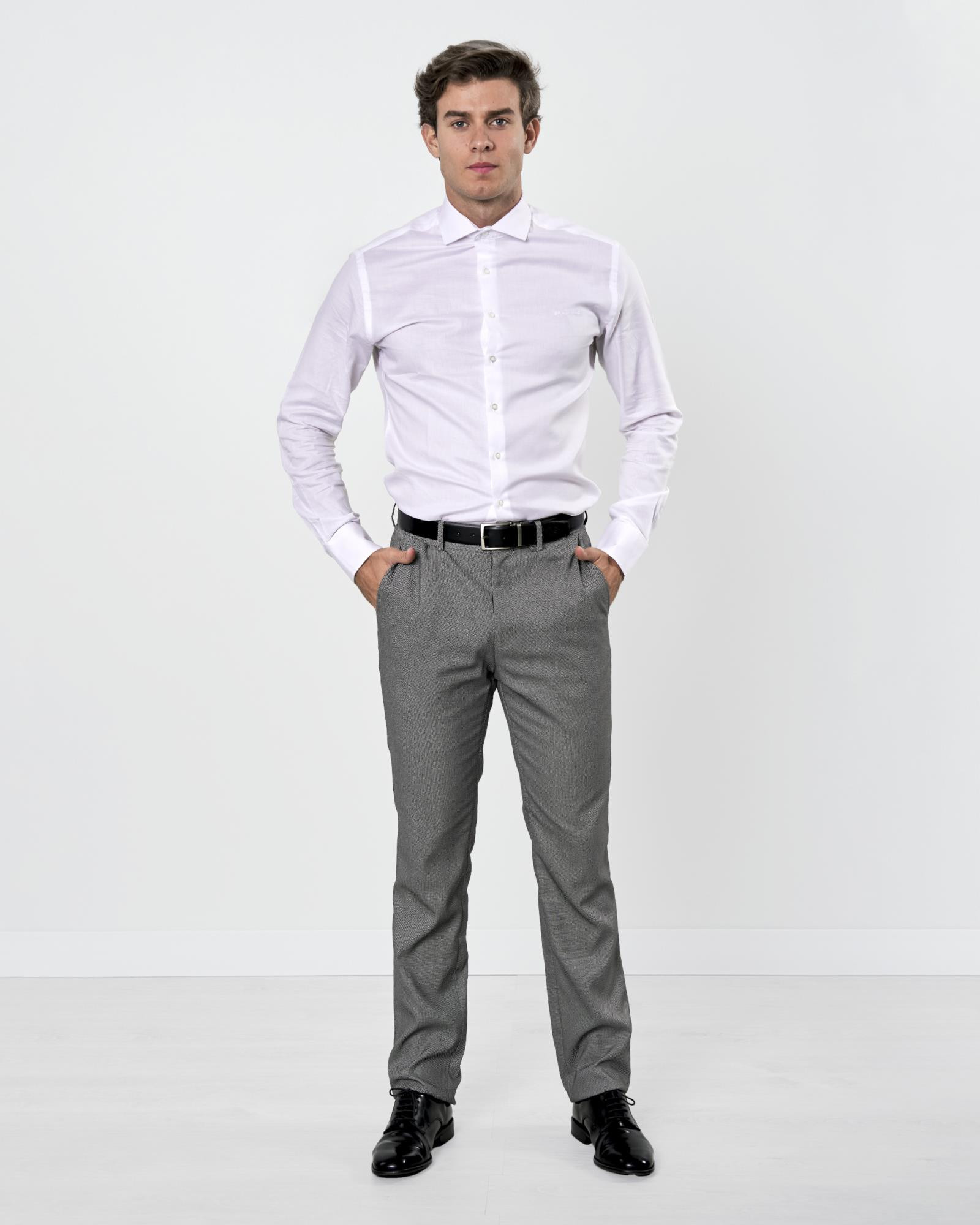 PANTALON TRAJE SLIM GRIS Color GRIS REF. 000094 Talla 40