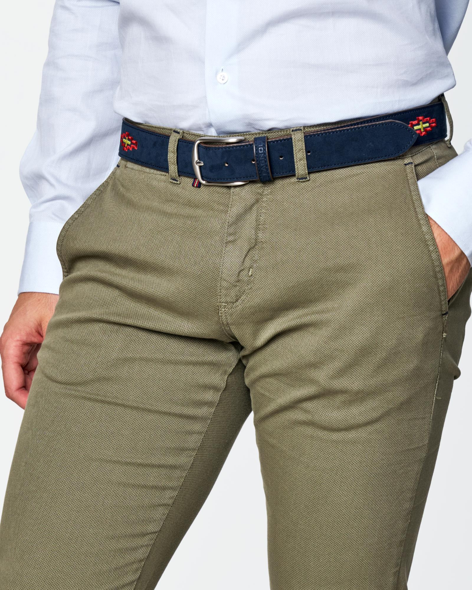 Combinar Pantalon Chino Verde Hombre Camisa Naranja Combinar