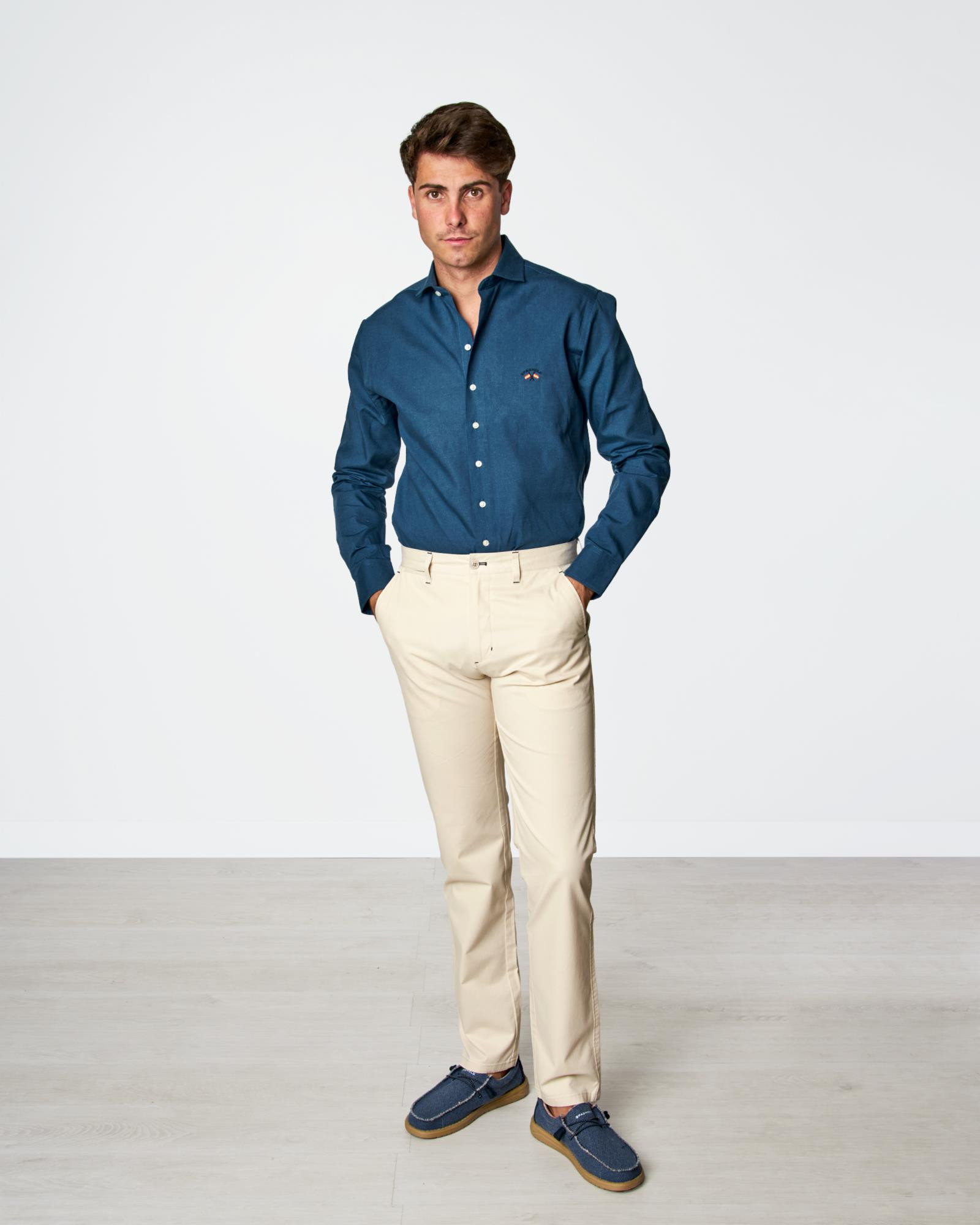 Chino Slim Estructura Beige Hombre Spagnolo Color 000012 REF. 000012 Talla 38