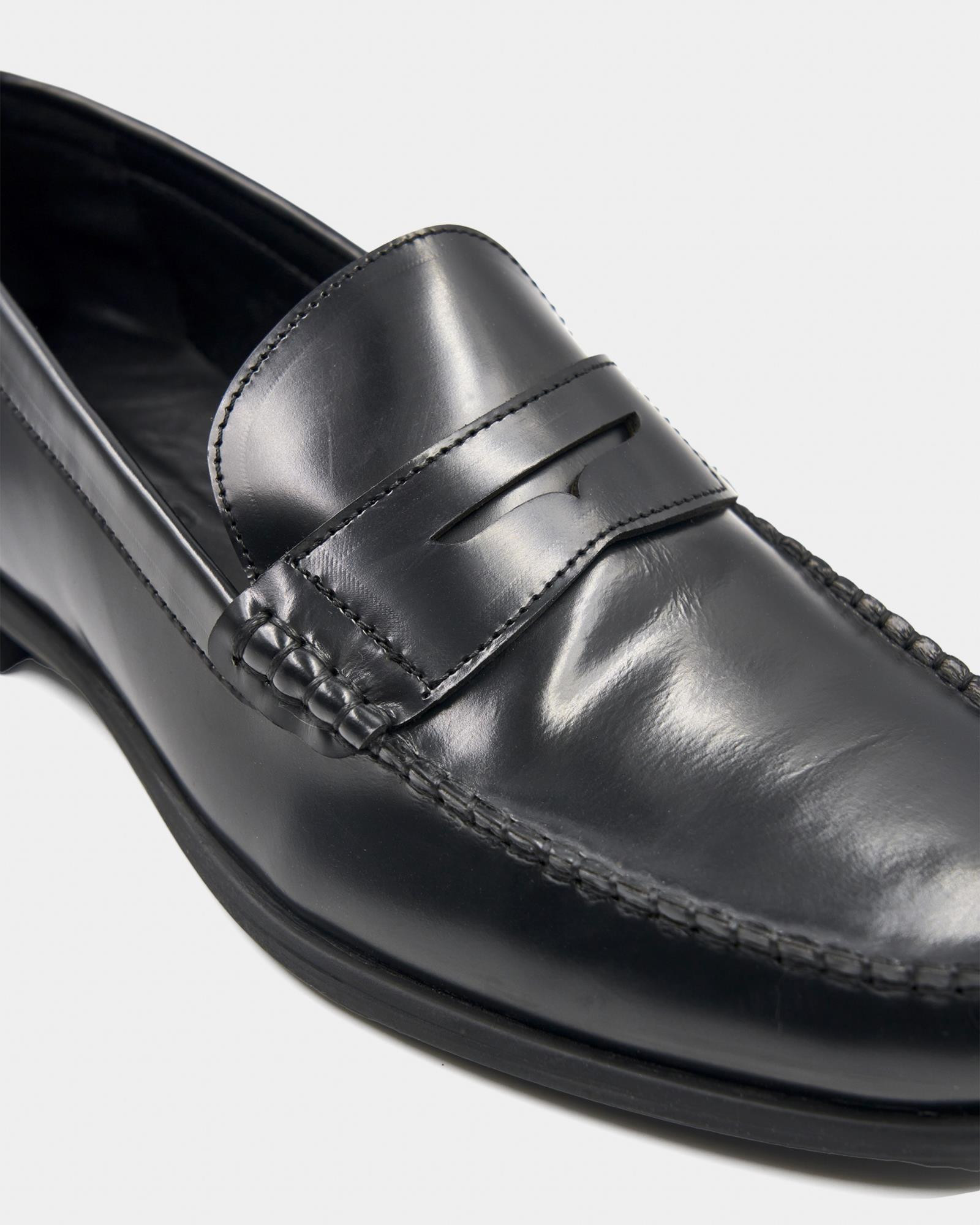 ZAPATO CASTELLANO DE HOMBRE PIEL NEGRO Color NEGRO REF. 000099 Talla 39