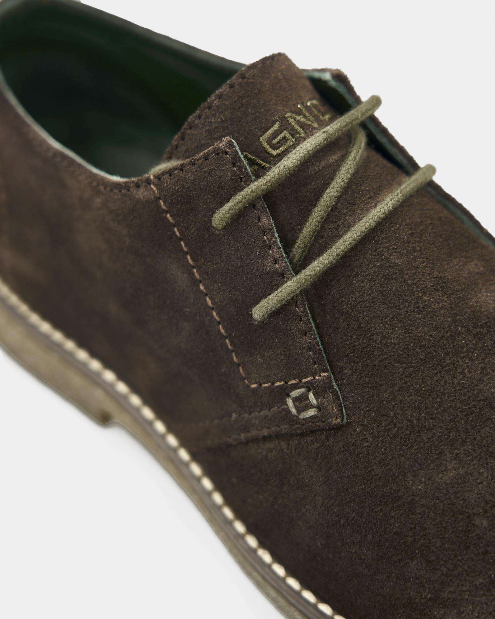 ZAPATO SERRAJE CORDON CONTRASTE Color MARRON REF. 000089 Talla 39